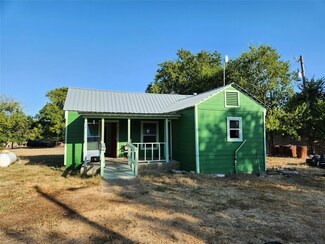 170 Easy St, Dale, TX 78616