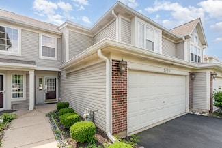 3133 Reflection Dr, Naperville, IL 60564