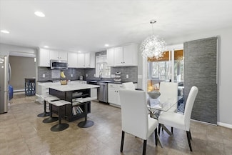 133 Grove St, Bellingham, MA 02019