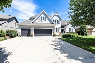 16369 S Woodstone Dr, Olathe, KS 66062