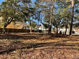 4117 Pineway Dr, Kitty Hawk, NC 27949