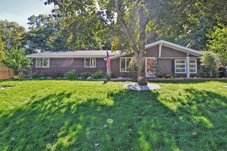 6 Mark Rd, Framingham, MA 01701