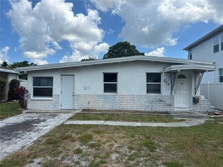 525 39th Ave N, Saint Petersburg, FL 33703