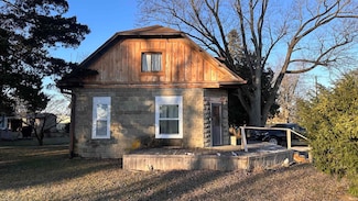 200 S Calhoun St, Buffalo, IN 47925