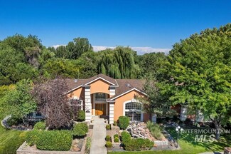 920 Augusta Dr, Nampa, ID 83686