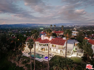 24366 La Masina Ct, Calabasas, CA 91302