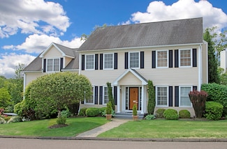 38 Castlewood Dr Unit 38, Monroe, CT 06468