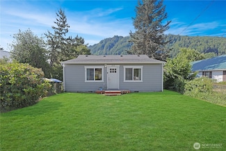 373 Adams Ave, Morton, WA 98356