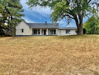 140 Barnett Rd, White Plains, KY 42464