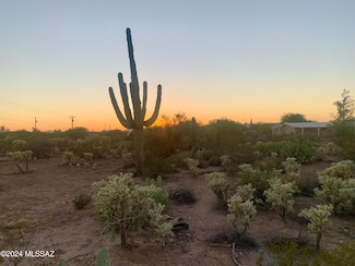 10640 W Anthony Dr, Picture Rocks, AZ 85743