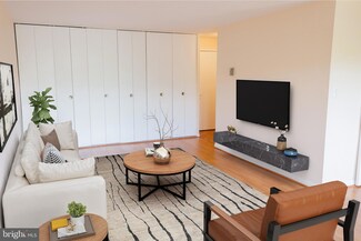 3101 S Manchester St Unit 504, Falls Church, VA 22044