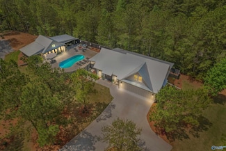 30 Randles Rd, Grant, AL 35747