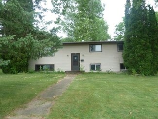 105 Pierce St, Ridgeway, WI 53582