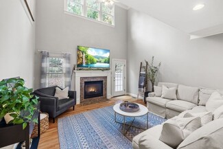 16 Mcneil Cir, Hopkinton, MA 01748