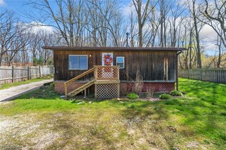 3783 S Turkeyfoot Rd, New Franklin, OH 44319