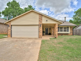 512 Conestoga Dr, Yukon, OK 73099