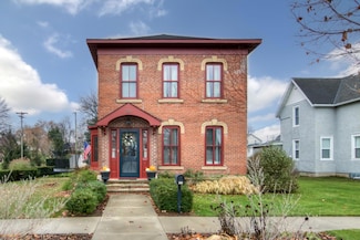 230 Main St E, Wabasha, MN 55981