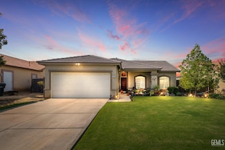 8405 Andromeda Ln, Bakersfield, CA 93306