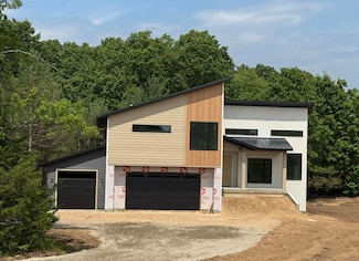2439 Emery Dr SE, Lowell Township, MI 49331