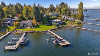 4662 95th Ave NE, Bellevue, WA 98004