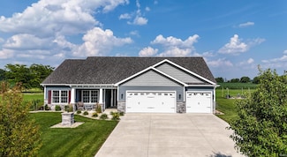 4755 S Longmeadow Dr, Columbia City, IN 46725