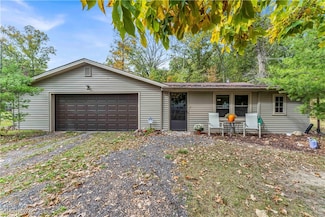 10990 Reed Rd, Columbia Station, OH 44028