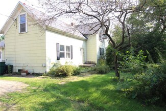 9138 Us Highway 12, Fall Creek, WI 54742