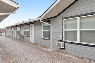119 N 1st St, Clarksville, MO 63336