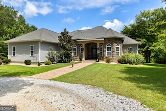 1452 Redwine Rd, Fayetteville, GA 30215