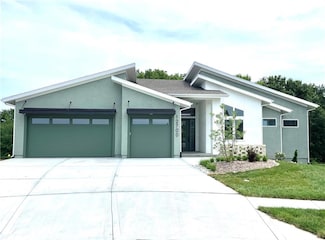 12700 W 174th St, Overland Park, KS 66221