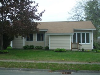 5 Oregon Ave, Nashua, NH 03060