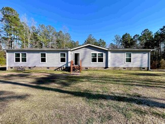 1453 Race Track Rd, Loris, SC 29569