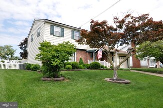 213 Regency Rd, Beverly, NJ 08010