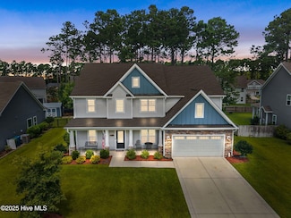 505 W Red Head Cir, Sneads Ferry, NC 28460