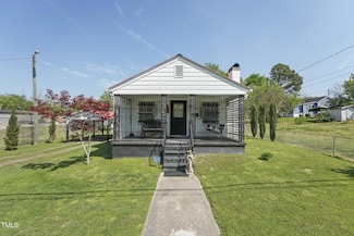 729 S Carolina Ave, Henderson, NC 27536