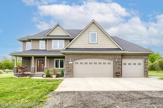 20 Edda Marie Ct, Lapeer, MI 48446