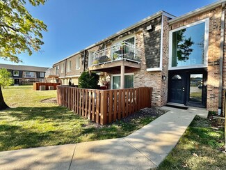 4613 Kings Walk Dr Unit 2D, Rolling Meadows, IL 60008