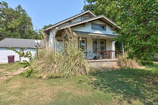 1602 Elyria Rd, McPherson, KS 67460