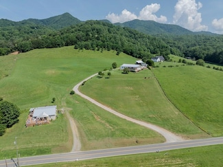 1703 W Deep Creek Rd, Bryson City, NC 28713