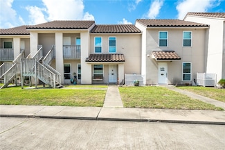 221 Marion Dr, Rockport, TX 78382