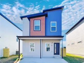831 States Ave, Bentonville, AR 72712