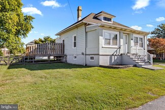 202 Washington Ave, Folsom, PA 19033