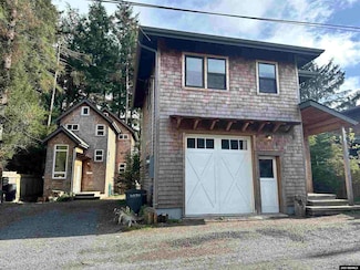 702 Etolin St, Sitka, AK 99835