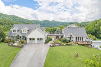 4289 Northfork Rd, Elliston, VA 24087