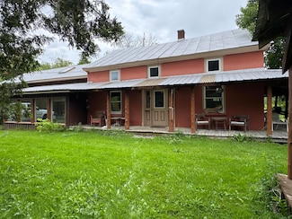 26 Bugby Rd, Chazy, NY 12921