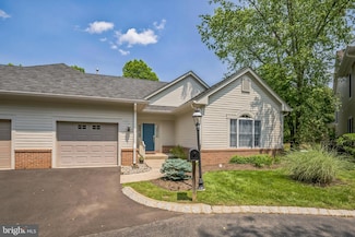 11 Birchwood Ct, Princeton, NJ 08540