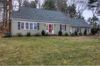 6 Volunteer Rd, Hingham, MA 02043
