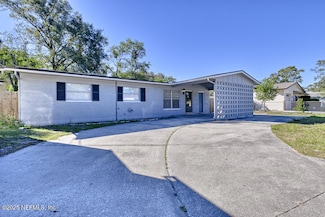 7978 Jaguar Dr, Jacksonville, FL 32244