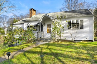 6 Windaway Rd, Bethel, CT 06801