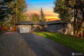 628 163rd Ave SE, Bellevue, WA 98008